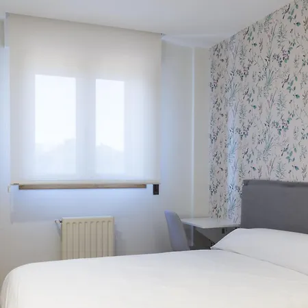 ホームステイ Pakeleku *